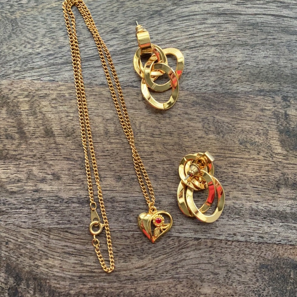 Avon Heart necklace and chain link pierced earrings set red ruby garnet gem VTG